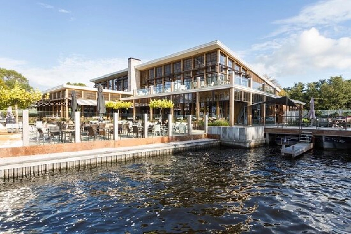 Moonlight Bigband ft. Kristel Hoffman sings Ella Fitzgerald